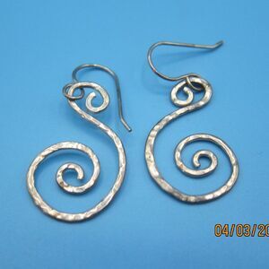 💥5/$10💥 Silver-plated swirl earrings Pre-owned